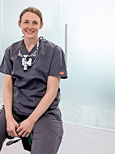 Dentist who treats Gum Disease